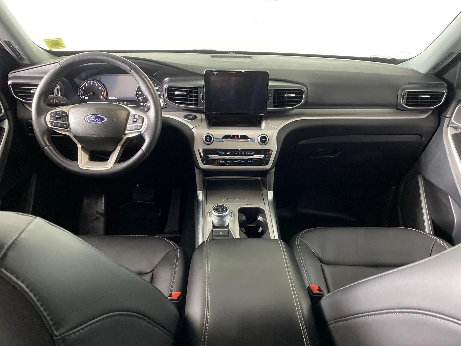 Used 2023 Iconic Silver Ford XLT image 25