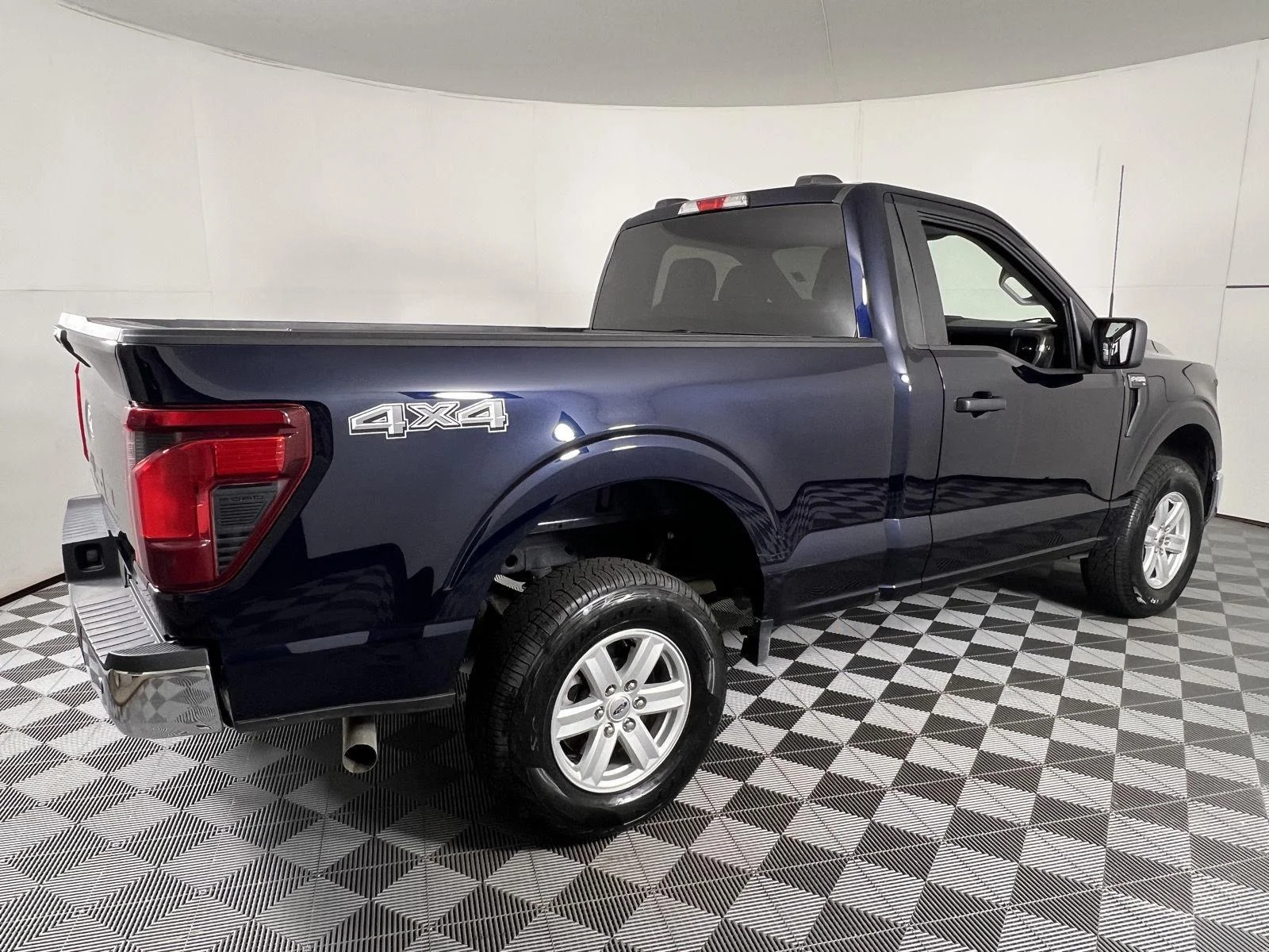 Used 2025 Antimatter Blue Ford XL image 11