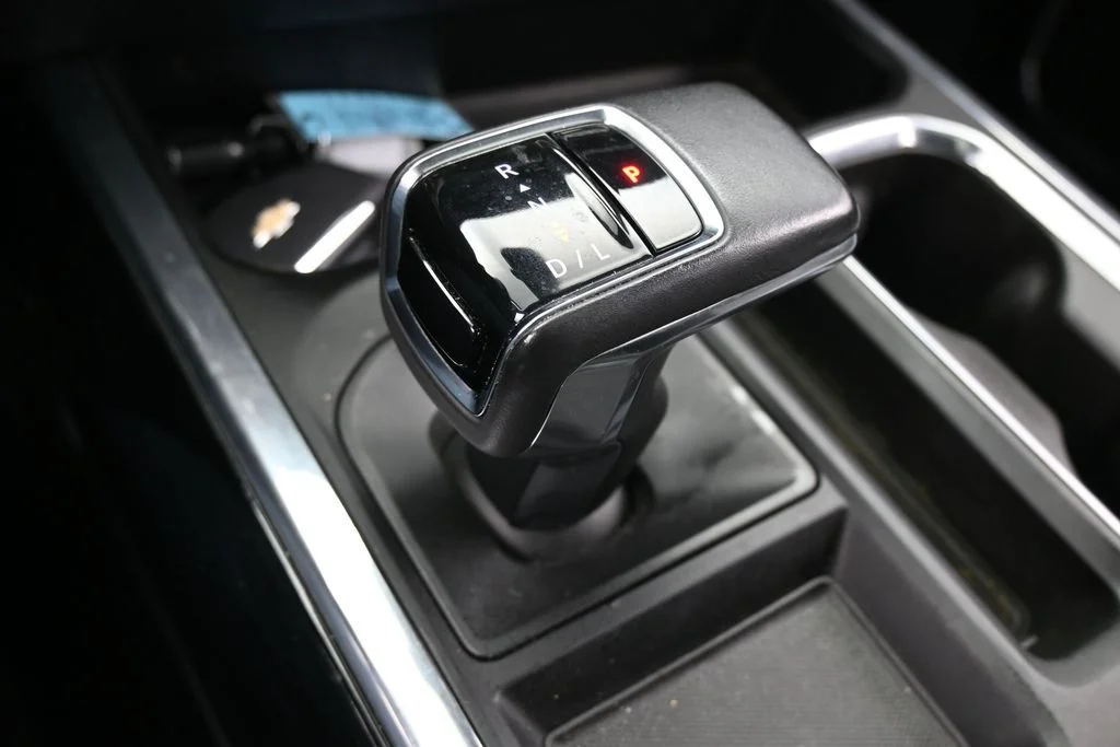 Used 2022 Summit White Chevrolet RST image 31