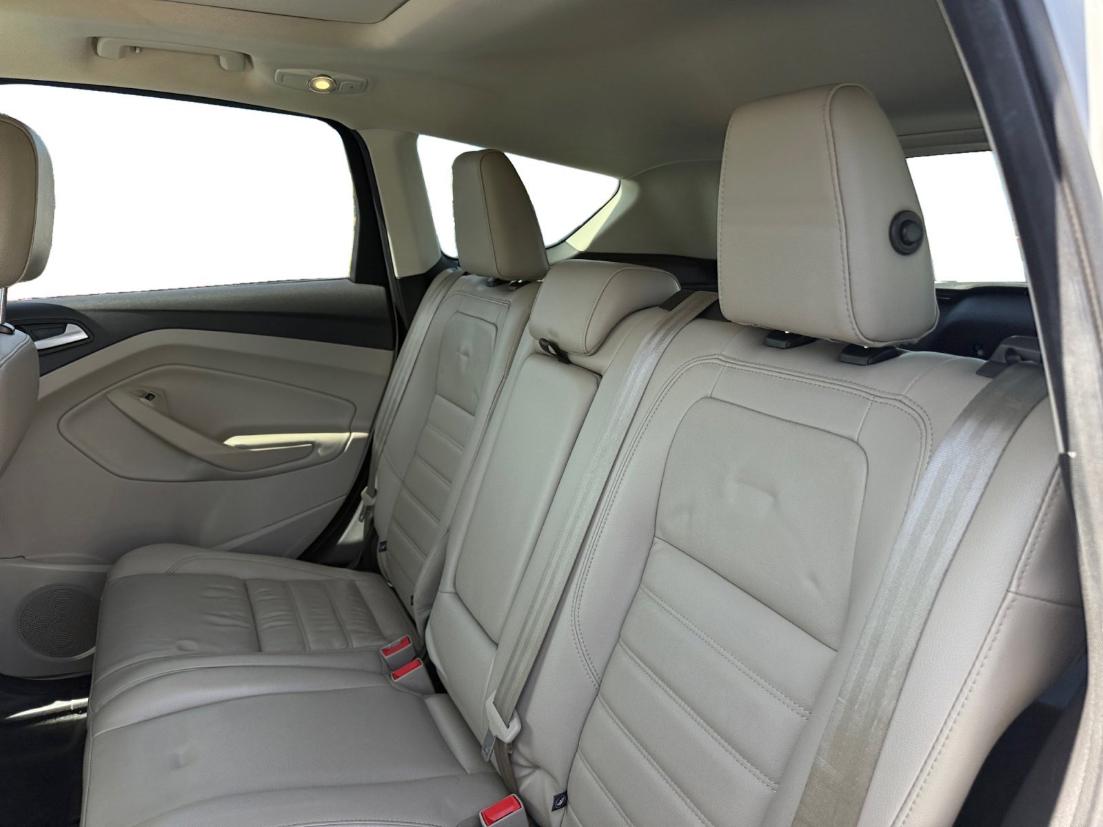 Used 2017 White Platinum Clearcoat Metallic Ford Titanium image 16