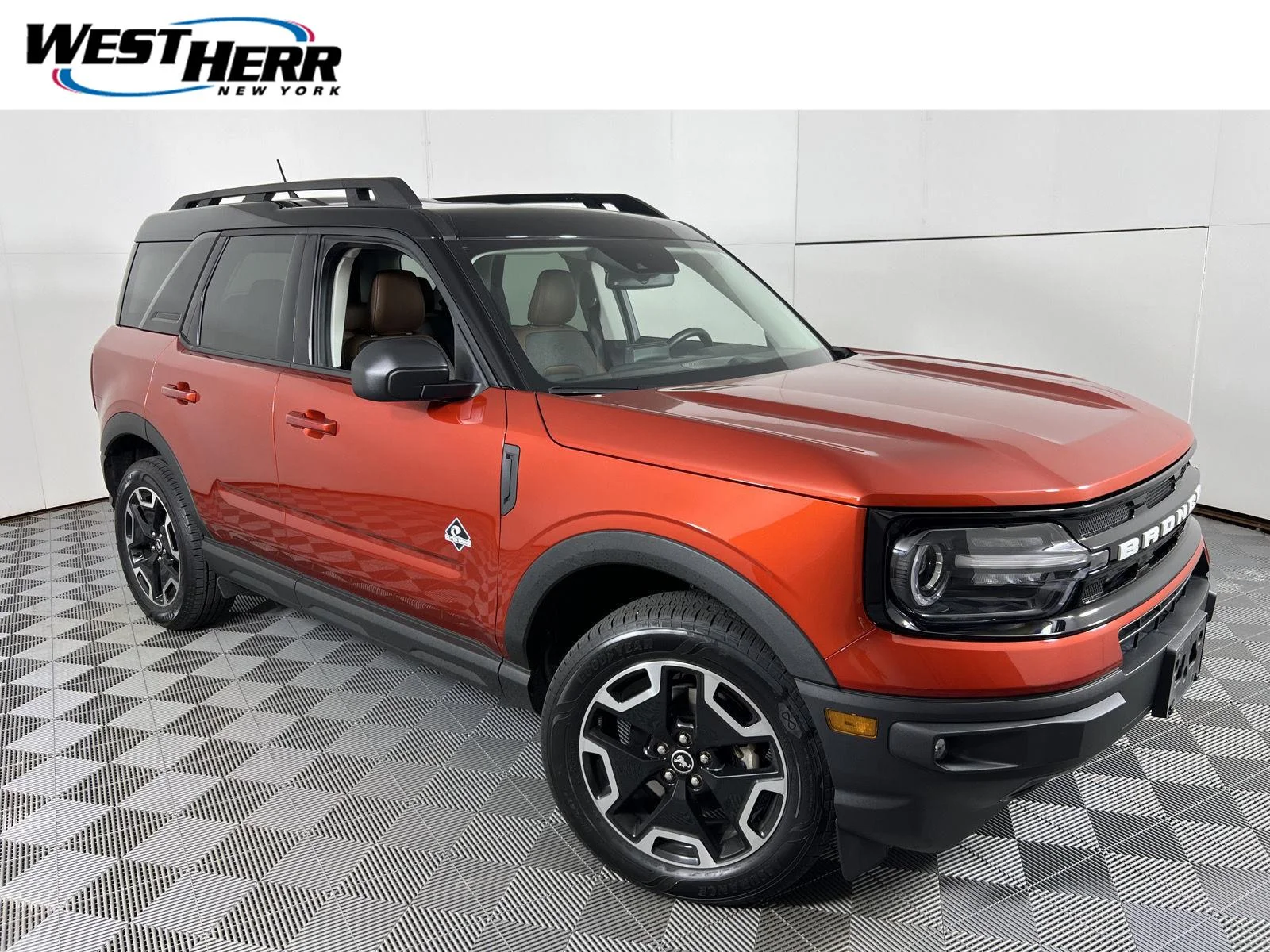 Used 2022 Hot Pepper Red Metallic Tinted Clearcoat Ford Outer Banks image 1