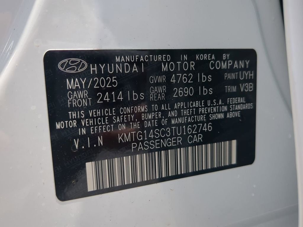 2026 GENESIS G70 Standard - Photo 28