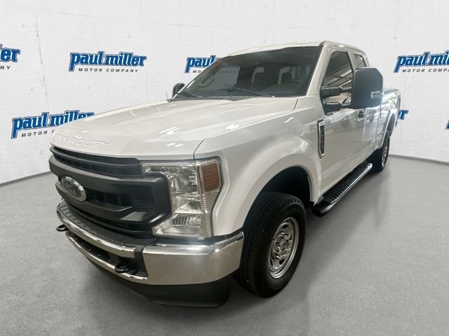 Used 2022 White Ford XL image 1