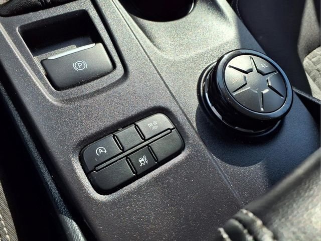 Used 2024 Silver Ford XLT image 24