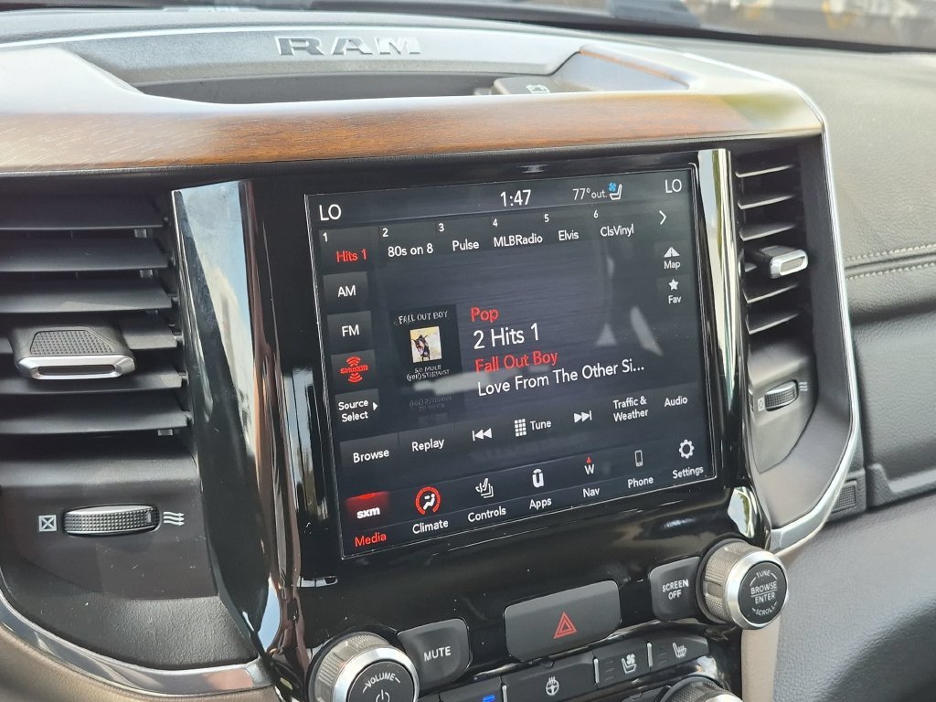 Used 2021 Diamond Black Crystal Pearlcoat Ram Laramie image 16