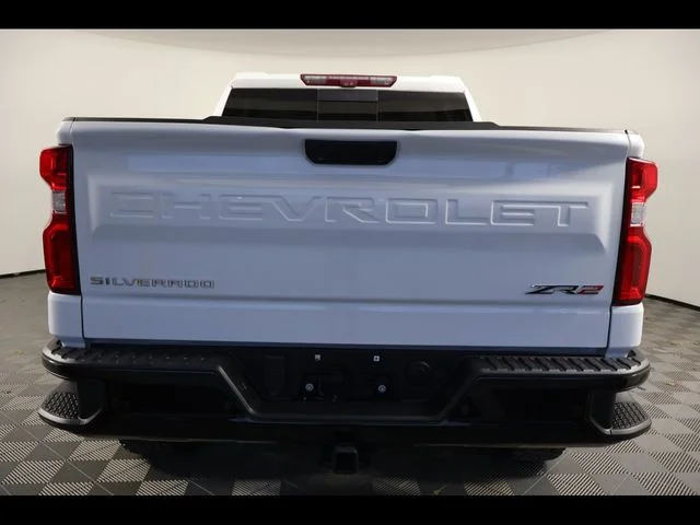 Used 2022 White Chevrolet ZR2 image 5