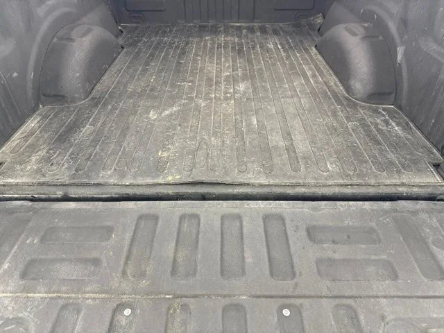 Used 2018 Gray Ford XLT image 28