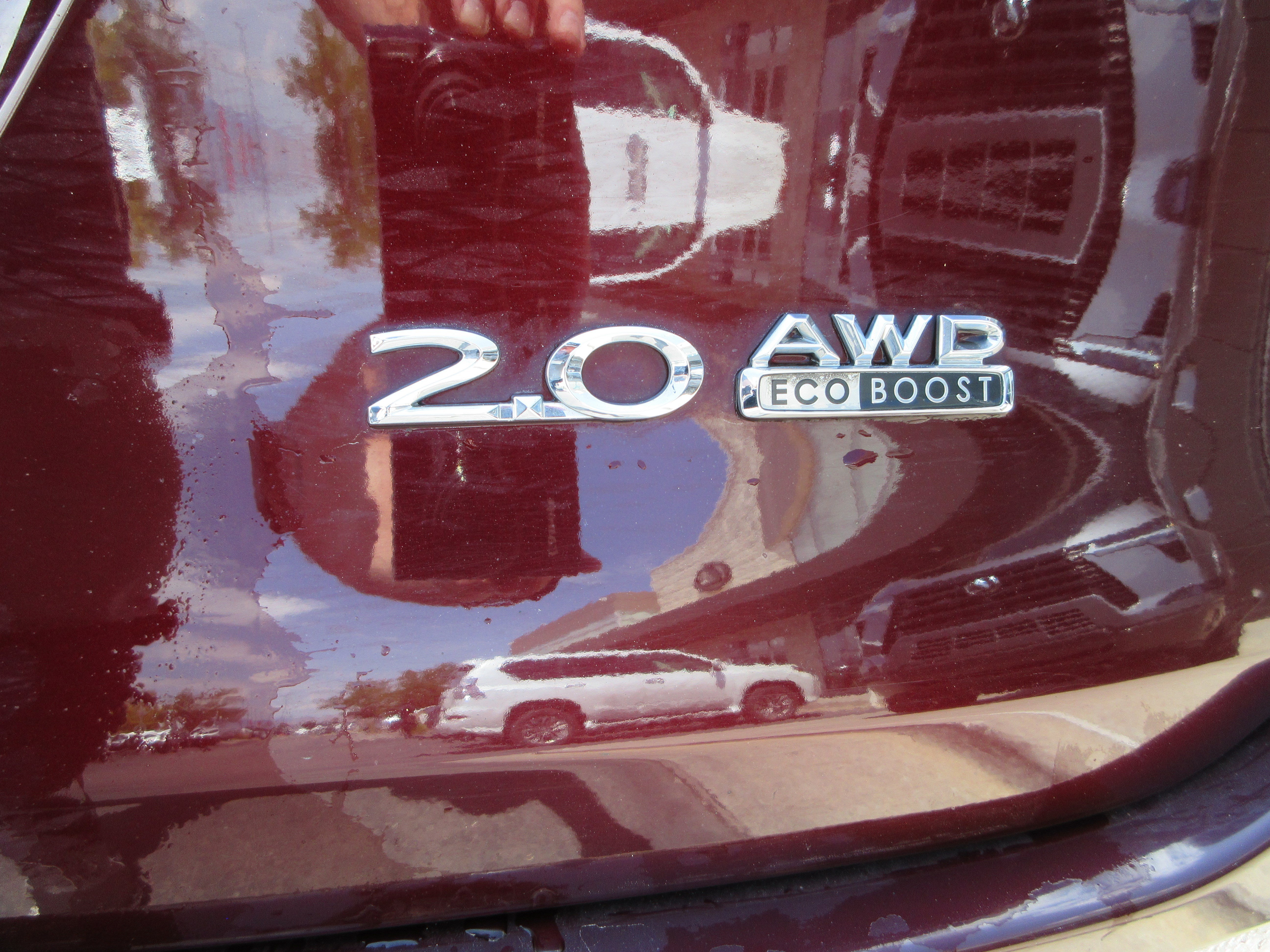 Used 2016 Burgundy Velvet Metallic Tinted Clearcoat Lincoln Reserve image 9