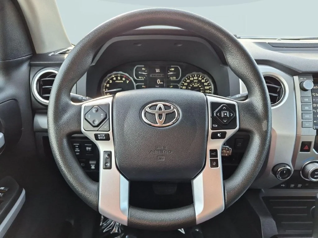 Used 2020 Cement Toyota SR5 image 14