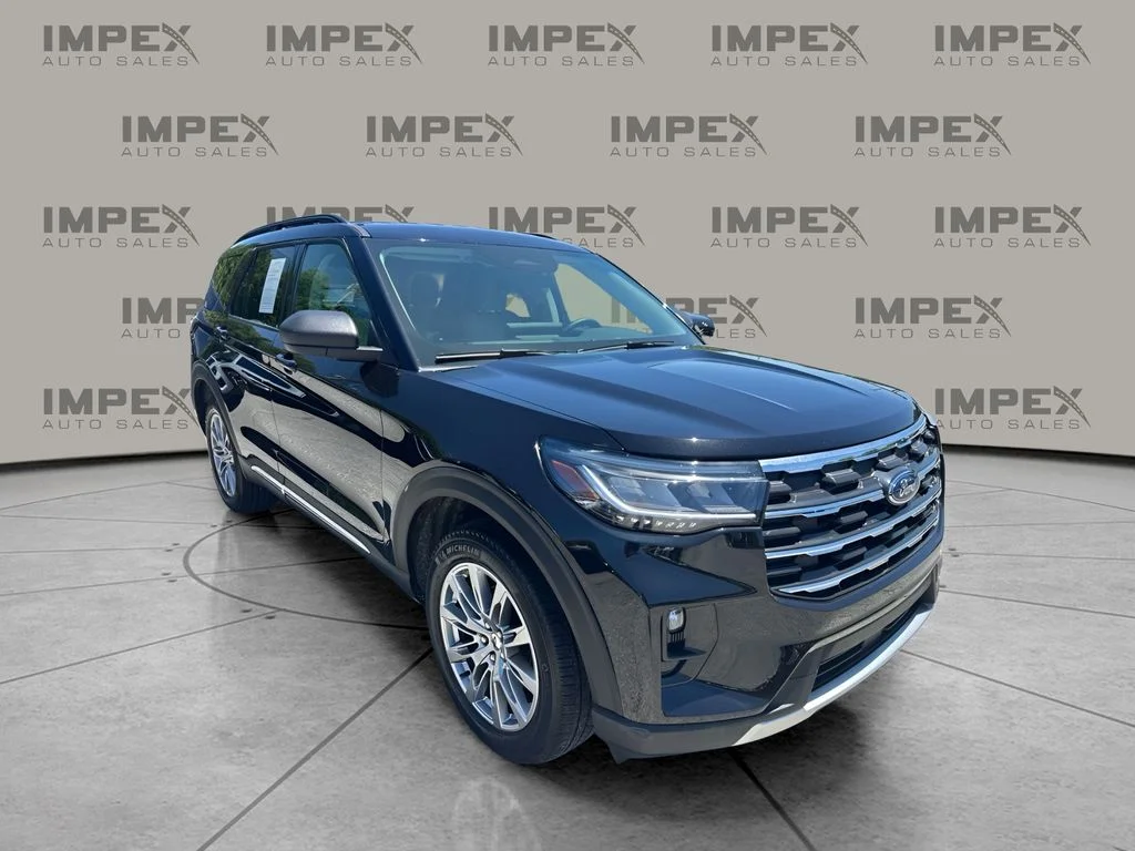 Used 2025 Black Ford Active image 7