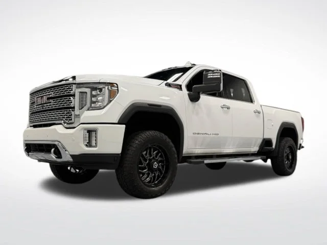 Used 2021 White GMC Denali image 4