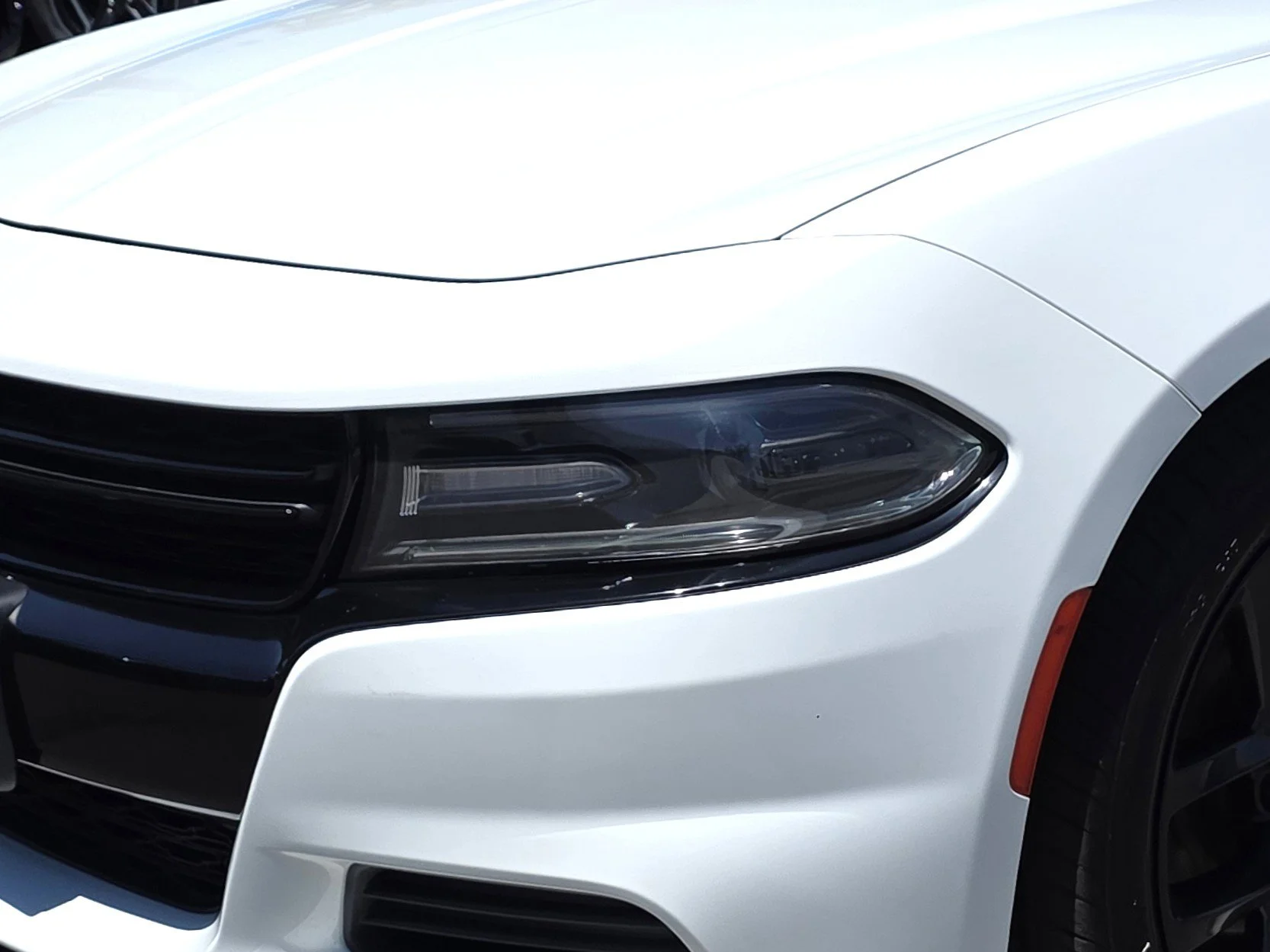 Used 2020 White Dodge SXT image 8
