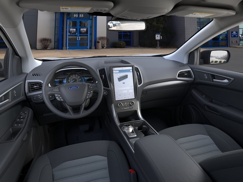 New 2024 Oxford White Ford SE image 9