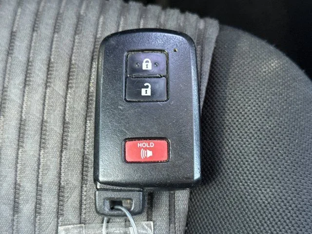 Used 2021 White Toyota SR5 image 22