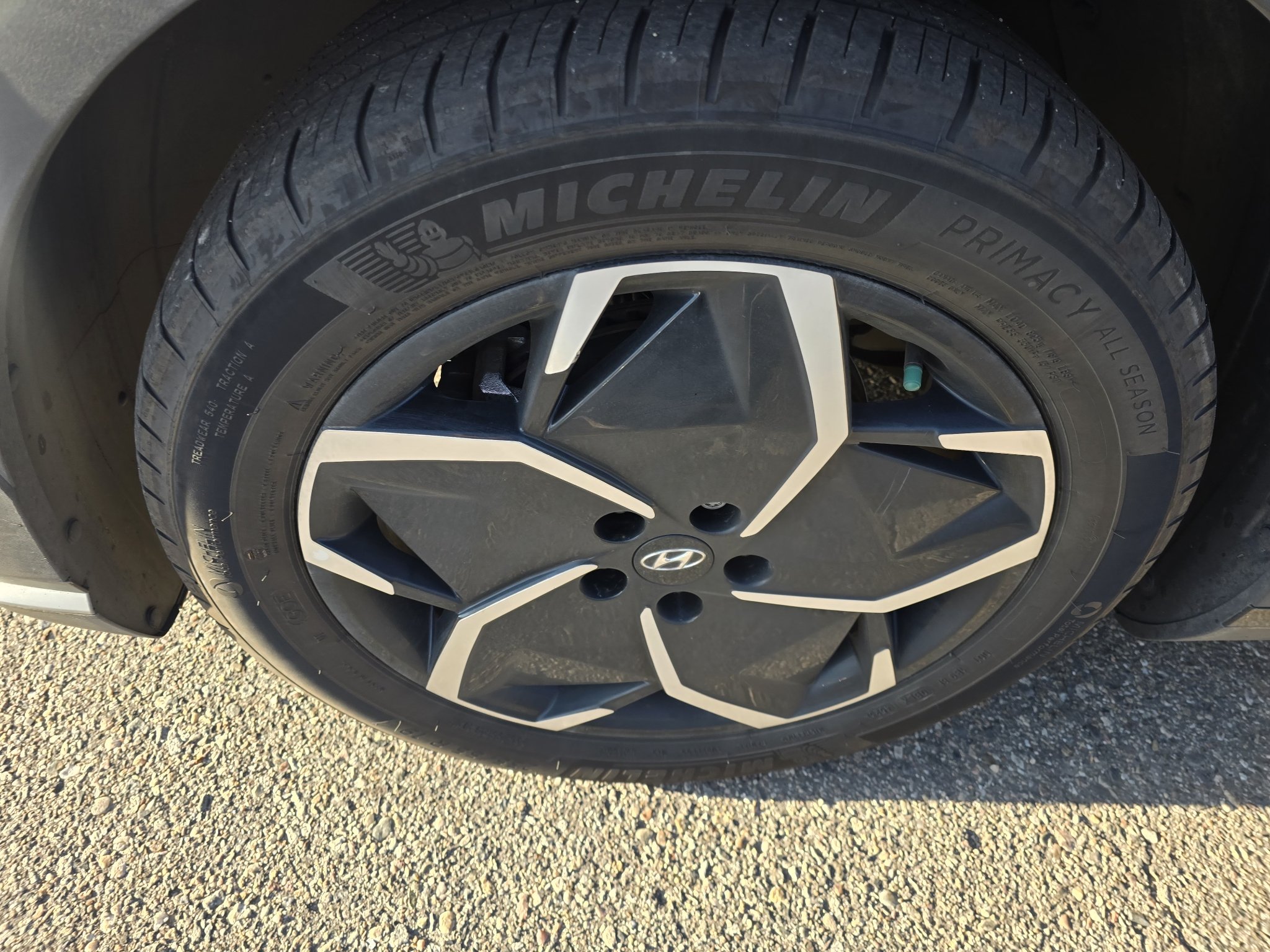 Used 2024 Shooting Star (Matte Gray) Hyundai SEL image 18