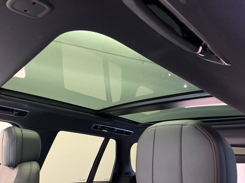 2025 Land Rover Range Rover SE - Photo 22