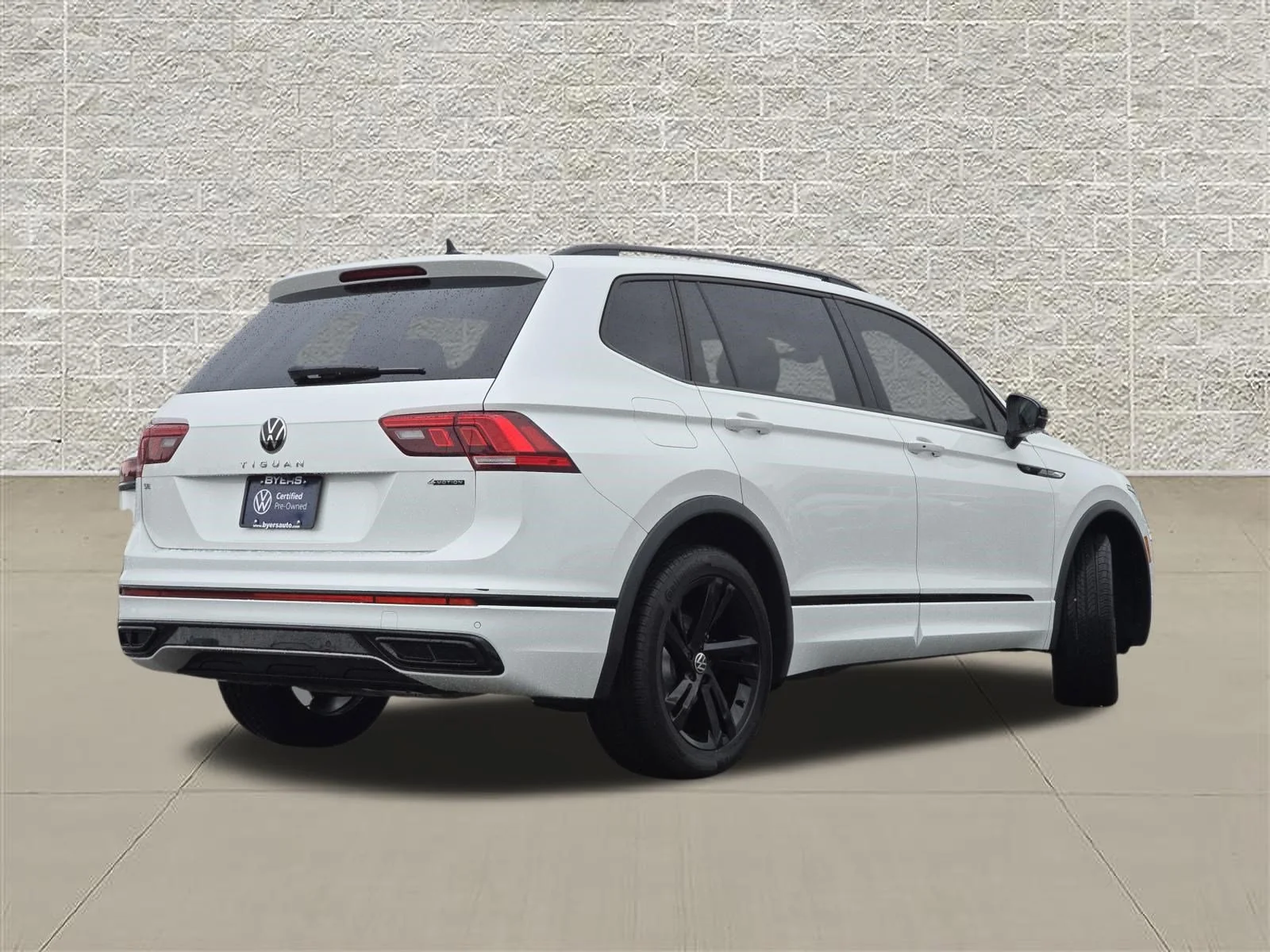 Certified Used 2023 Opal White Volkswagen SE R-Line Black image 7