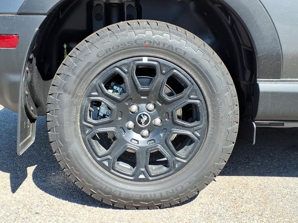 New 2026 Carbonized Gray Metallic Ford Badlands® image 8