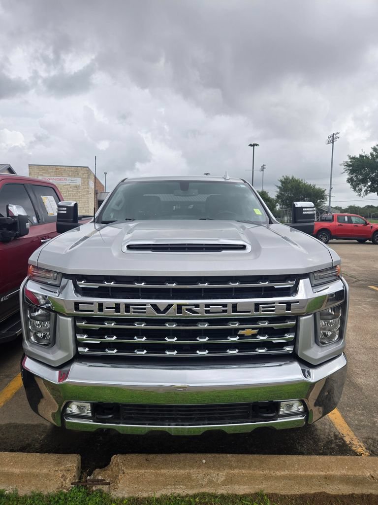 Used 2023 Silver Ice Metallic Chevrolet LTZ image 10