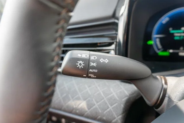 Used 2025 Pearl Toyota XLE image 26