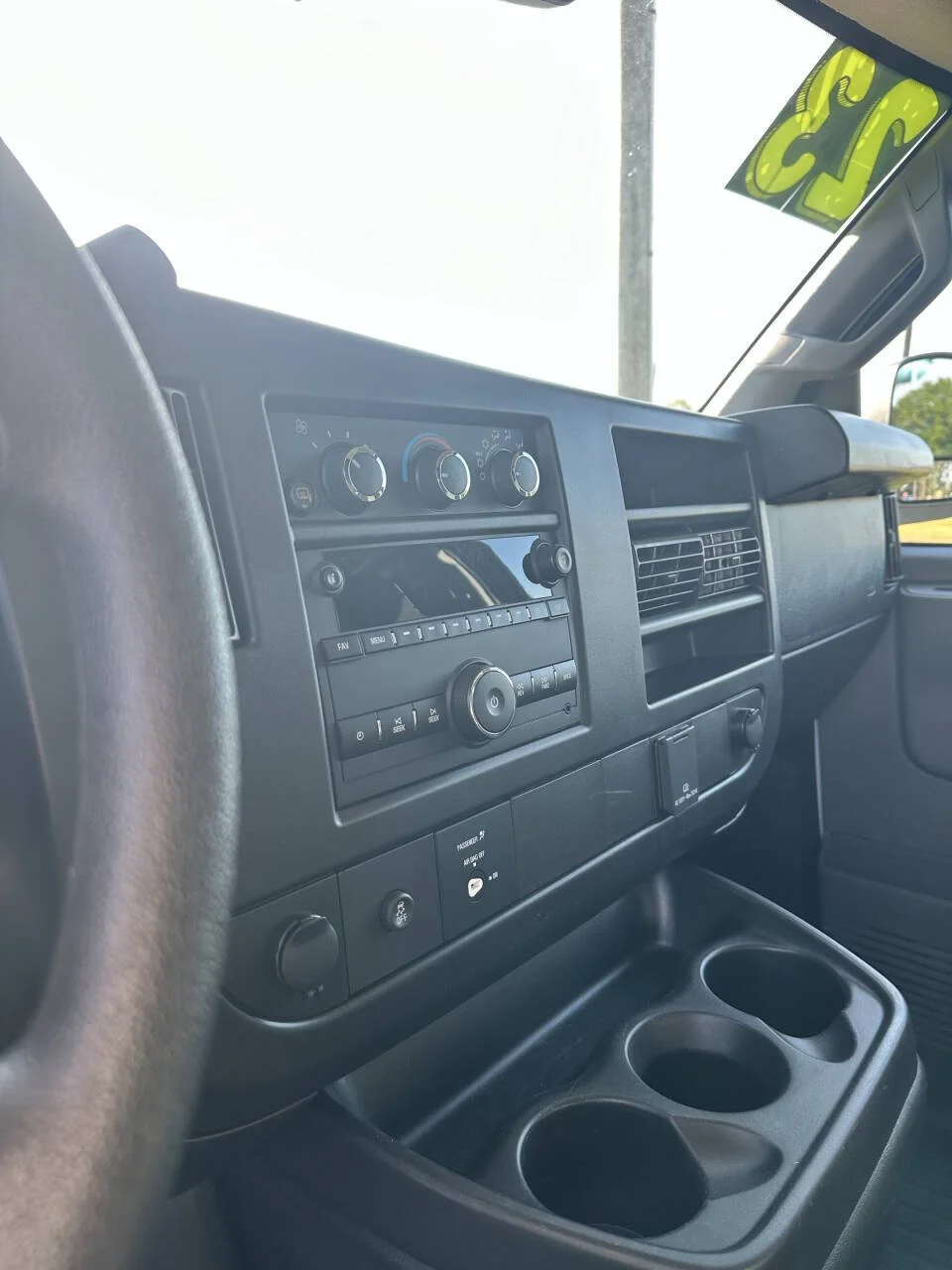 Used 2023 White Chevrolet 2500 3dr Cargo Van image 3