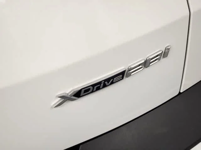 Used 2026 Alpine White BMW xDrive28i image 13
