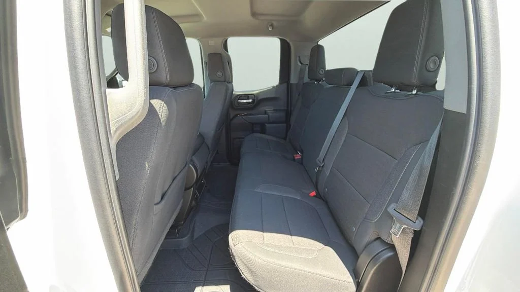 Used 2020 SUMMIT WHITE Chevrolet LT image 26