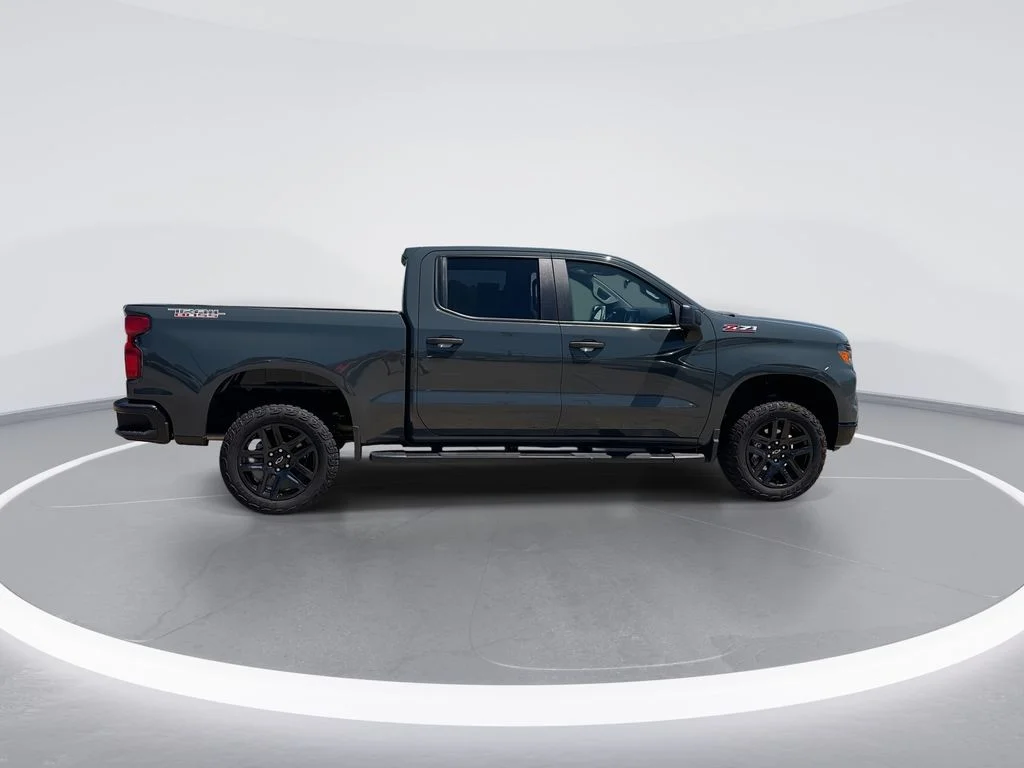 Used 2025 Gray Chevrolet Custom Trail Boss image 9