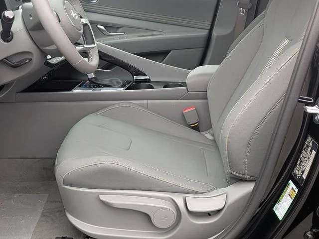 New 2026 Black Hyundai SEL Sport image 11