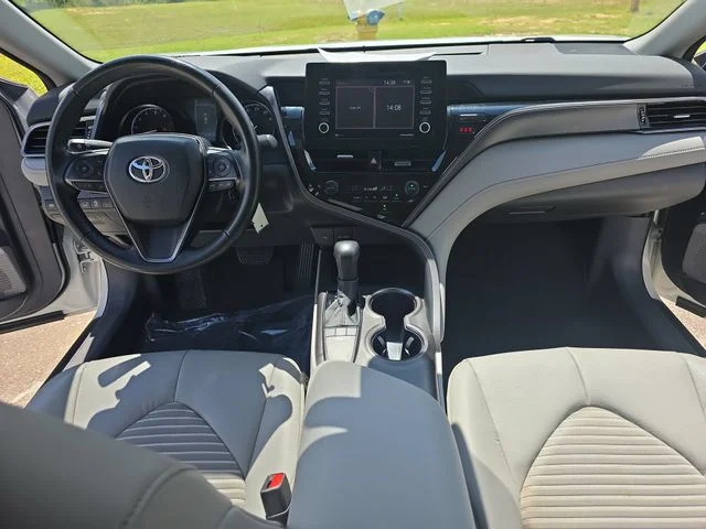 Used 2023 White Toyota SE image 10