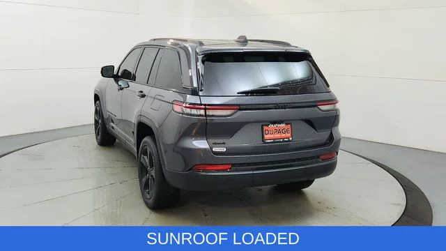 Used 2024 Gray Jeep Altitude X image 8