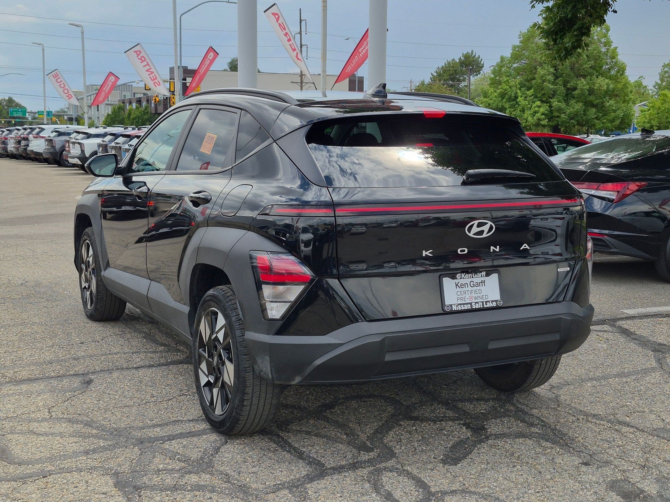 Used 2024 Abyss Black Pearl Hyundai SEL image 5