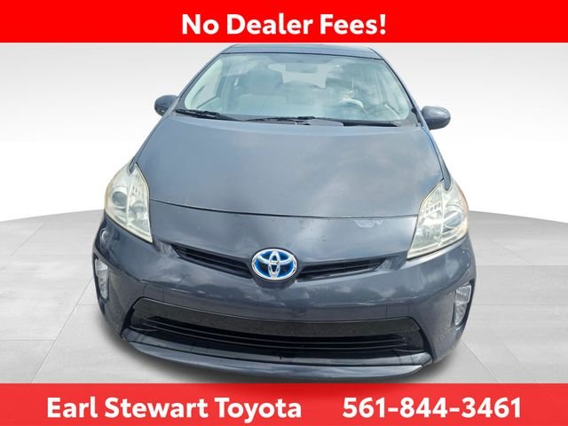 Used 2013 Gray Toyota Three image 3
