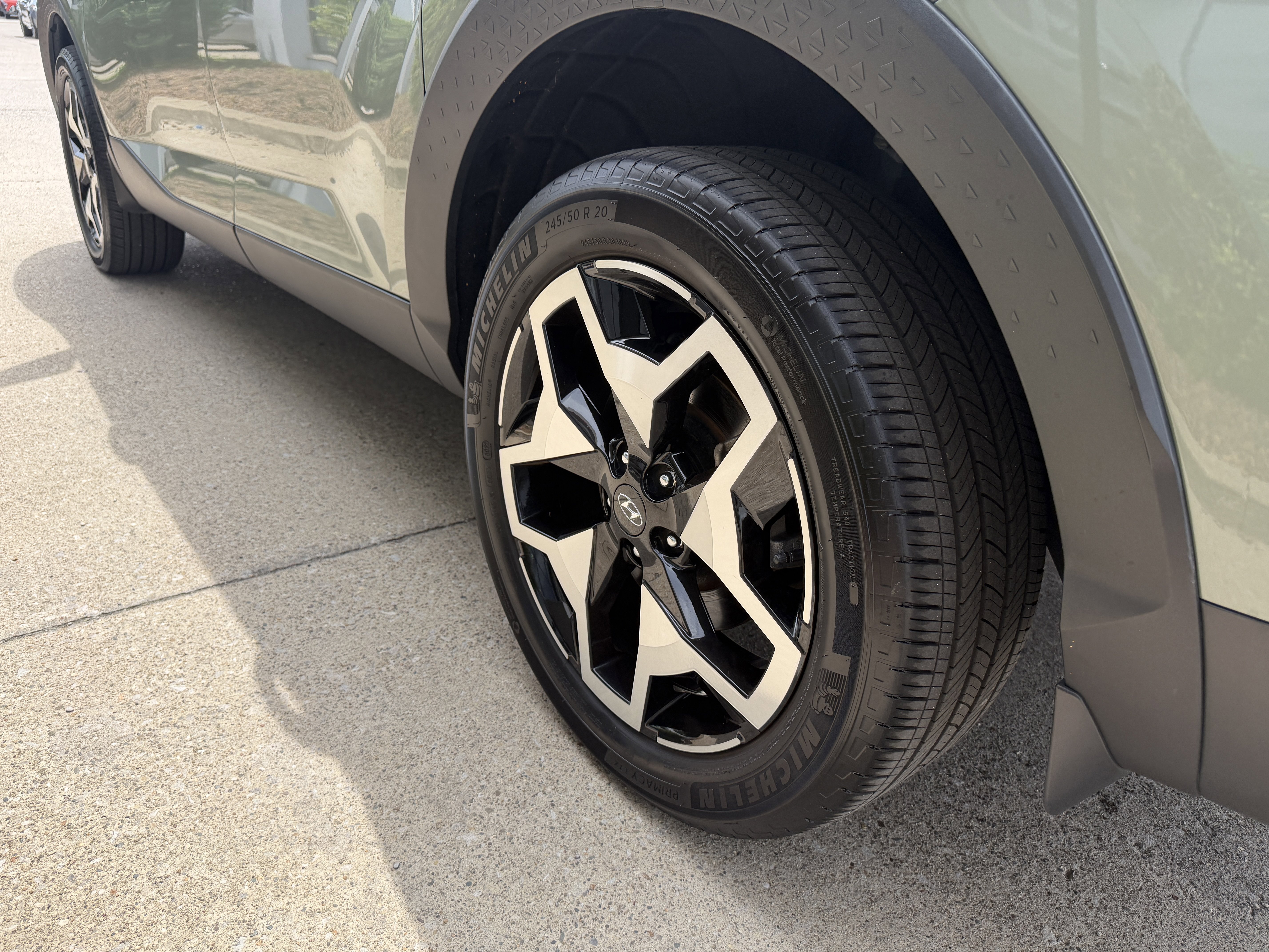 2023 Hyundai Santa Cruz Limited - Photo 13