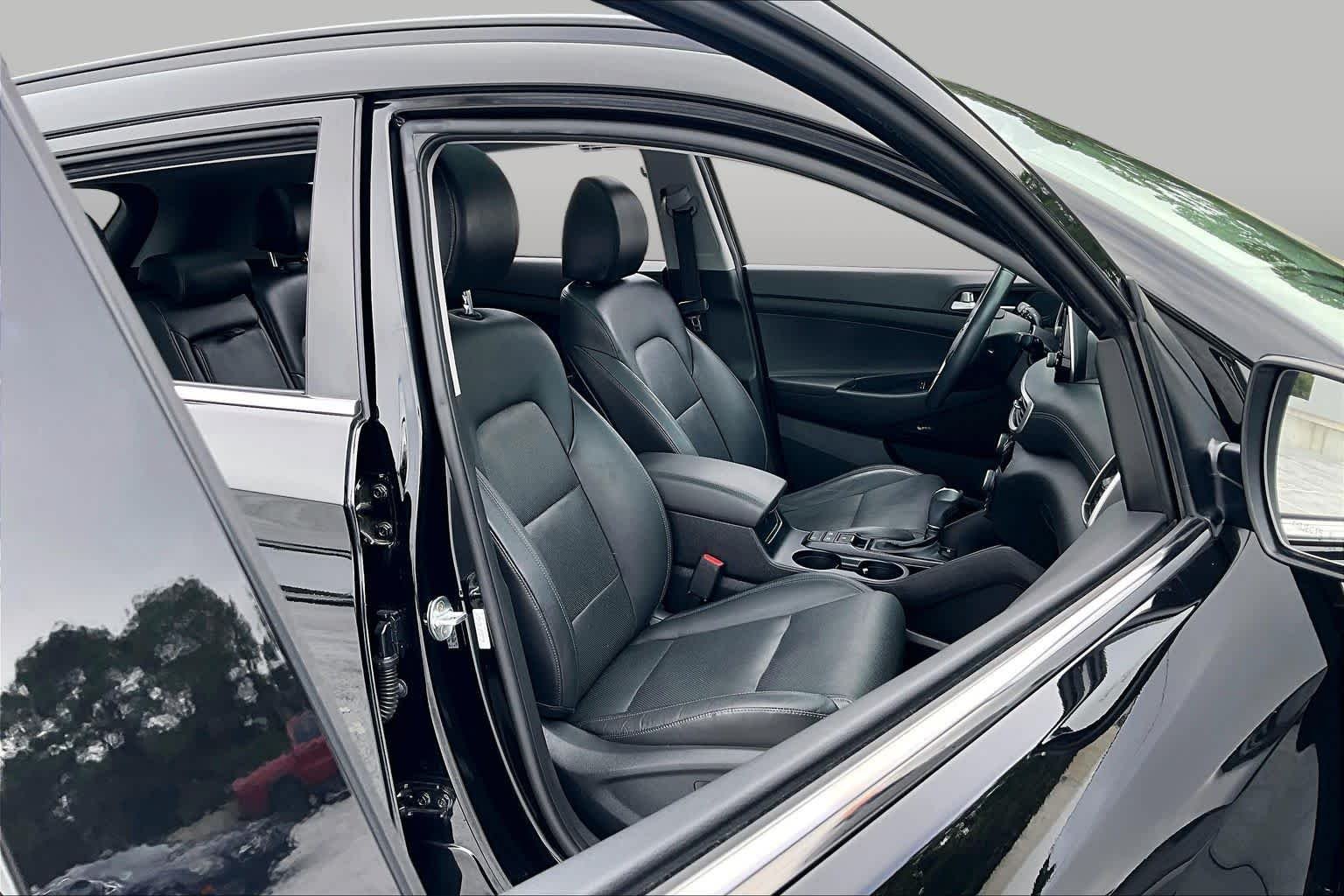 Used 2021 Black Noir Pearl Hyundai Ultimate image 9