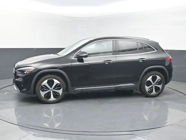 Used 2025 Black Mercedes-Benz GLA 250 image 2