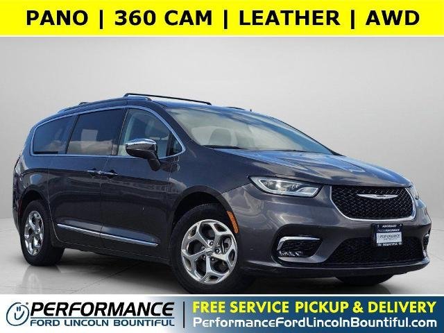 2021 Chrysler Pacifica Limited's photo