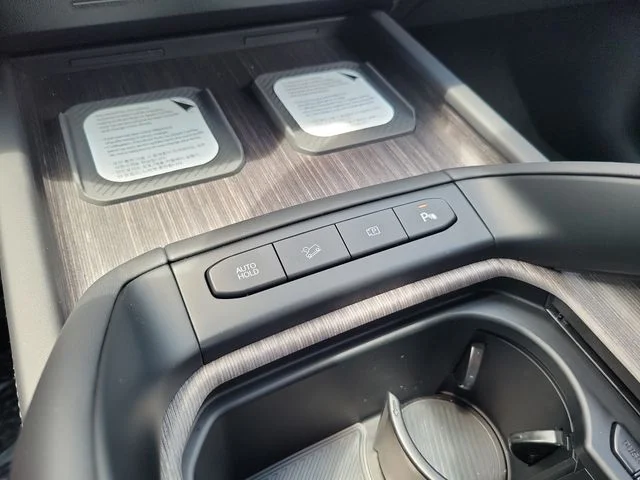 New 2027 Glacial White Pearl Kia X-LINE SX PRESTIGE image 27