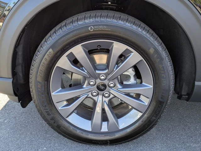 New 2026 Agate Black Metallic Ford Active image 11