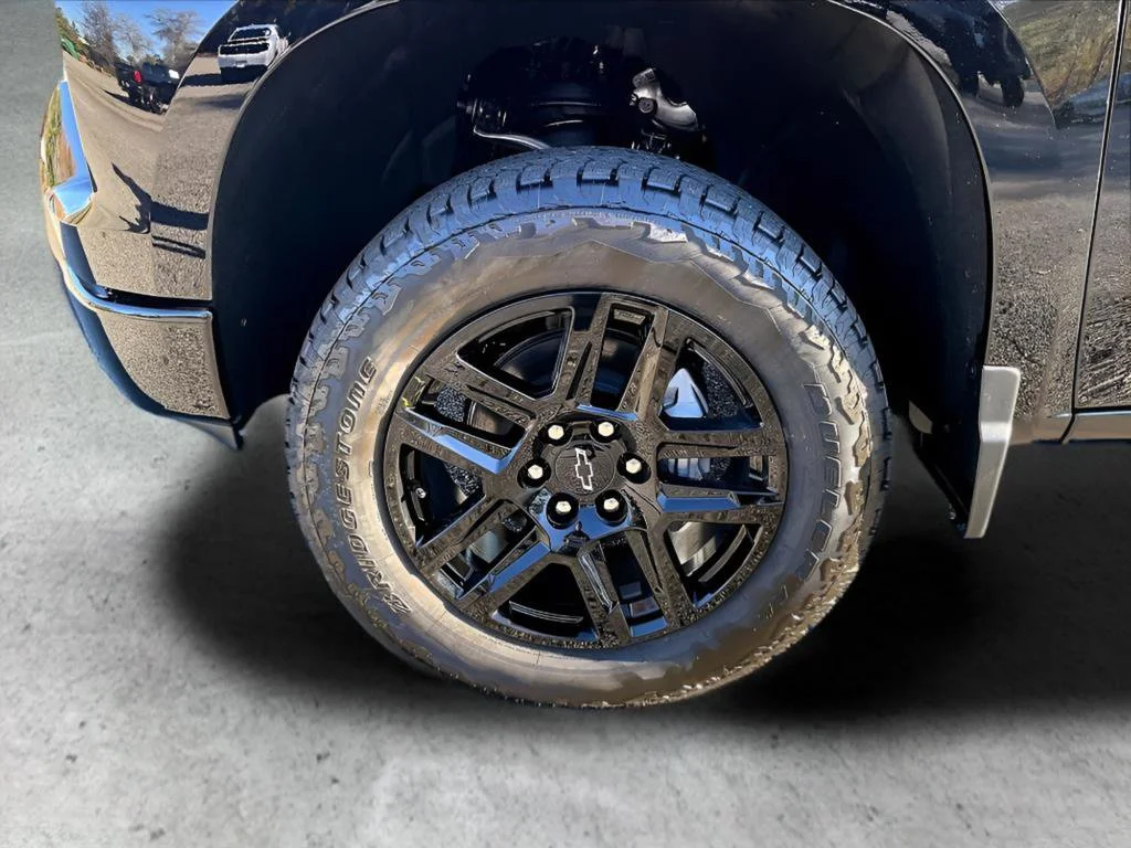 New 2026 Chevrolet Silverado 1500 Custom Trail Boss 4D Crew Cab