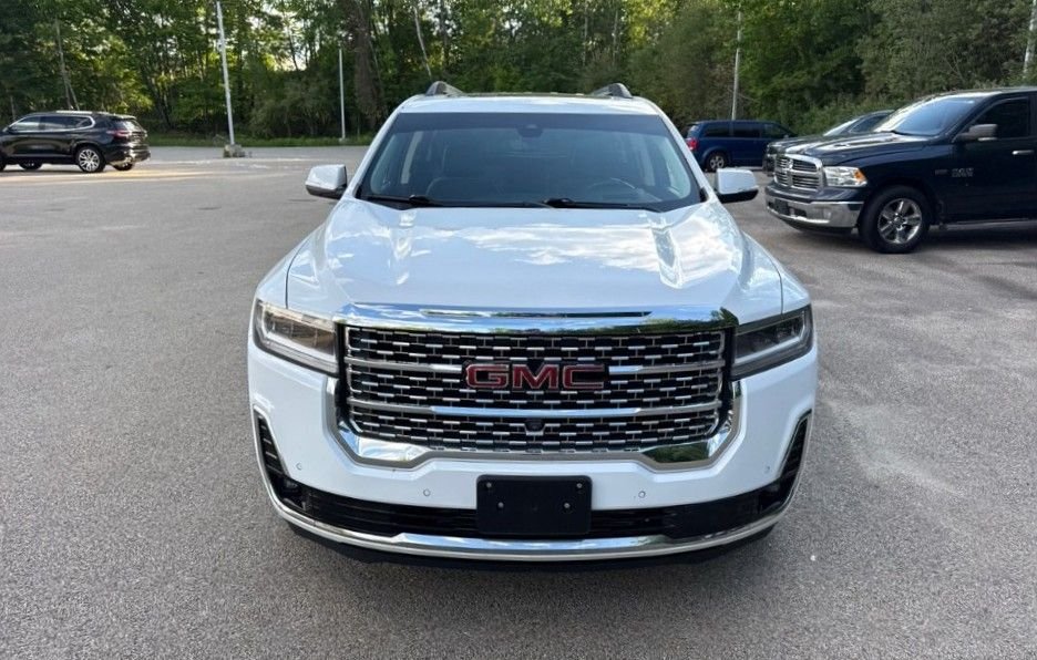 Used 2022 White GMC Denali image 2