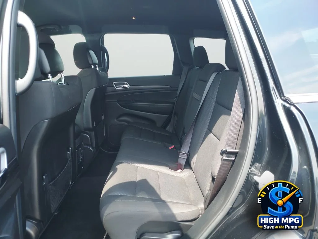 Used 2021 Black Jeep Laredo E image 31