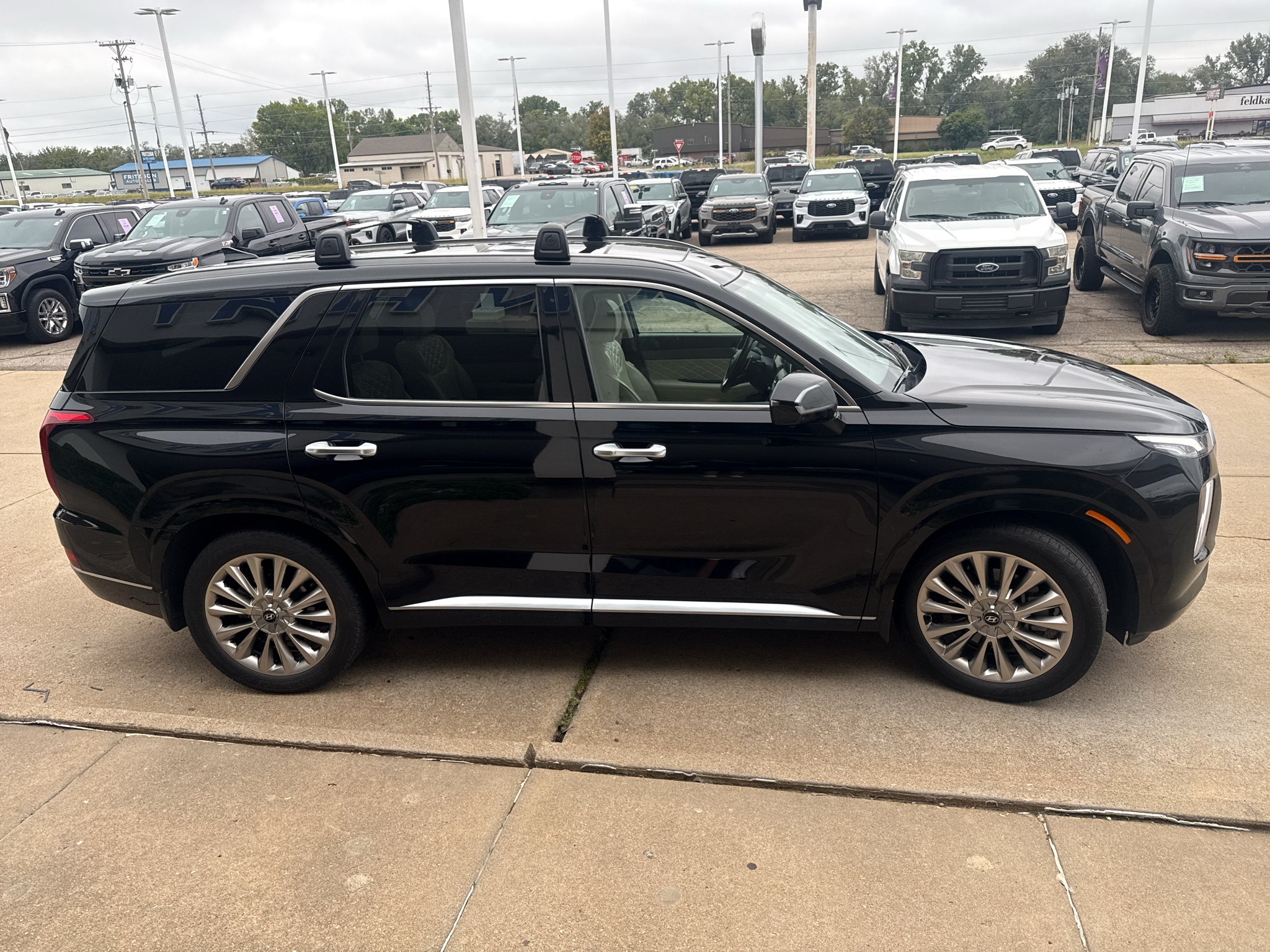 Used 2020 Becketts Black Hyundai Limited image 5