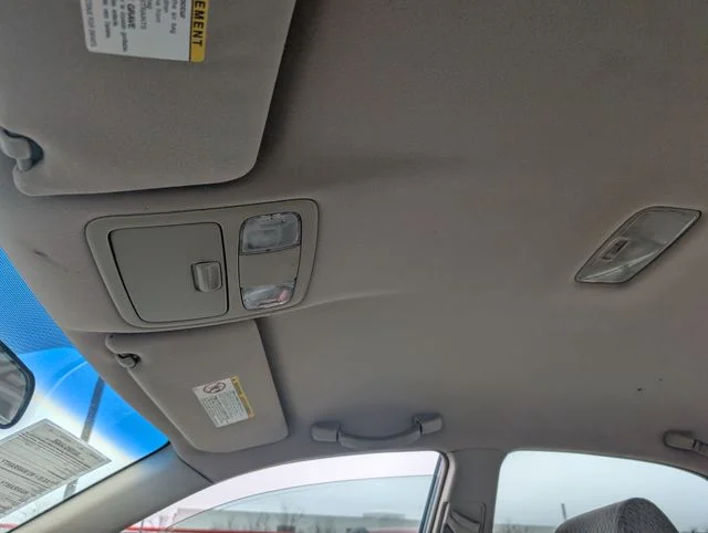 Used 2002 Beige Toyota  image 14
