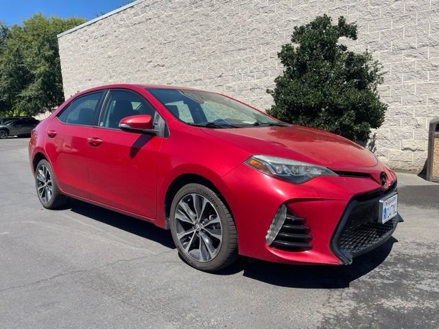 Used 2018 Red Toyota SE image 1