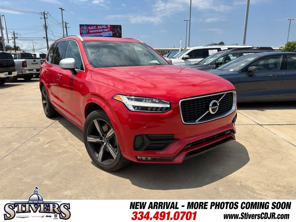 Used 2019 Red Volvo T6 R-Design image 2