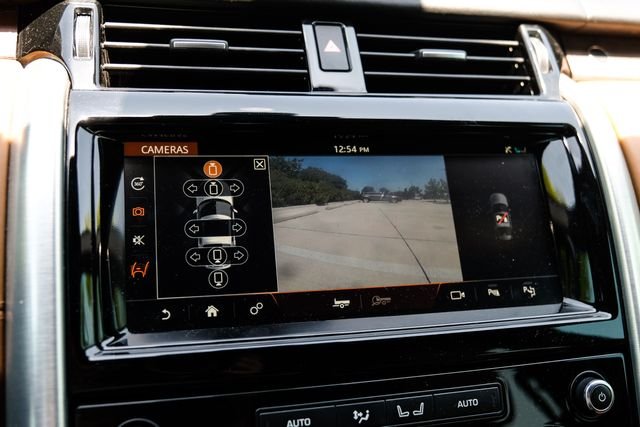 Used 2019 White Land Rover HSE Luxury image 28
