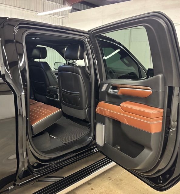 Used 2026 Black GMC Denali Ultimate image 19
