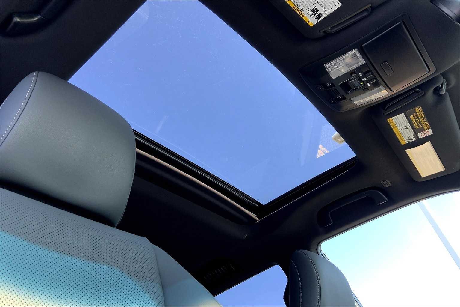 Used 2022 Nebula Gray Pearl Lexus Premium image 12