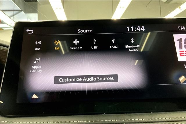 Used 2024 Majestic White INFINITI LUXE image 38